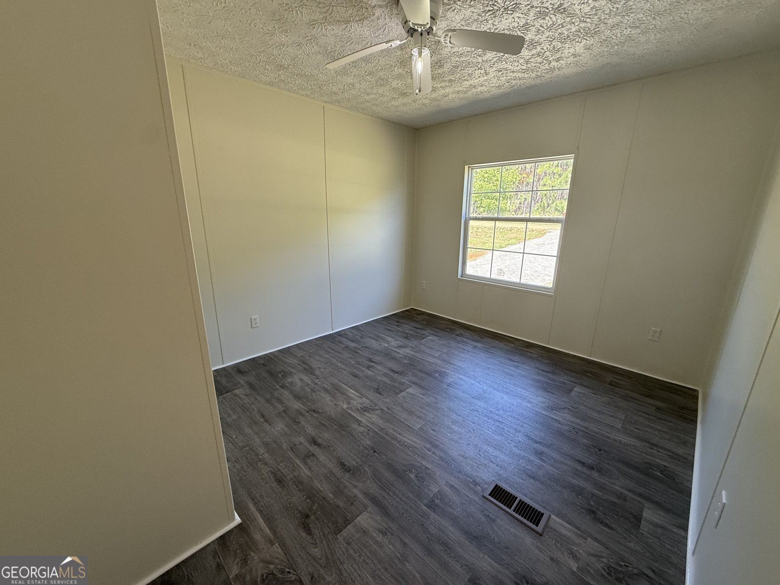2214 Sheffield Road Rentz - 54