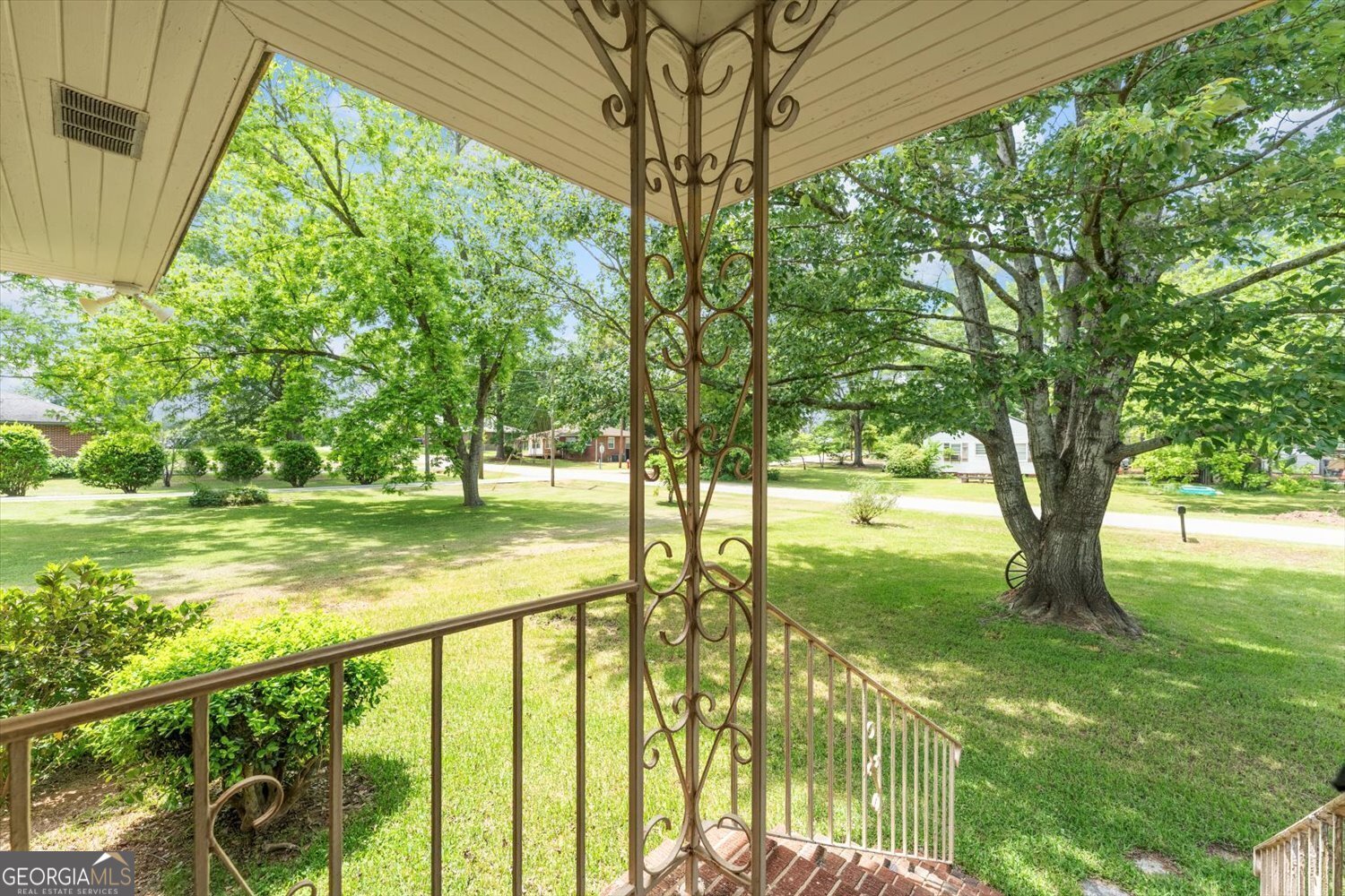 829 Berkshire Drive Washington - 2