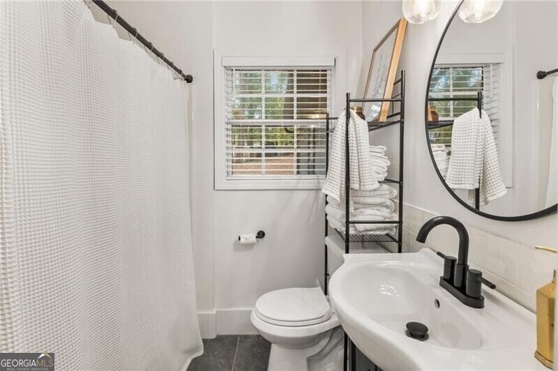 410 Wilkinson Drive Atlanta - 24