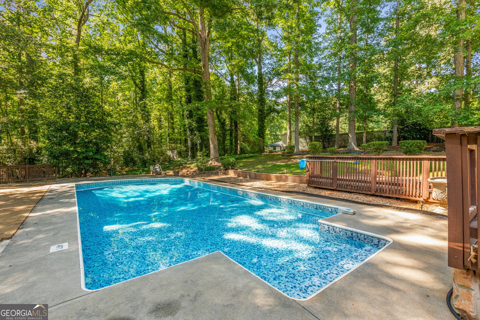 3307 Pointe Bleue Court Decatur - 37