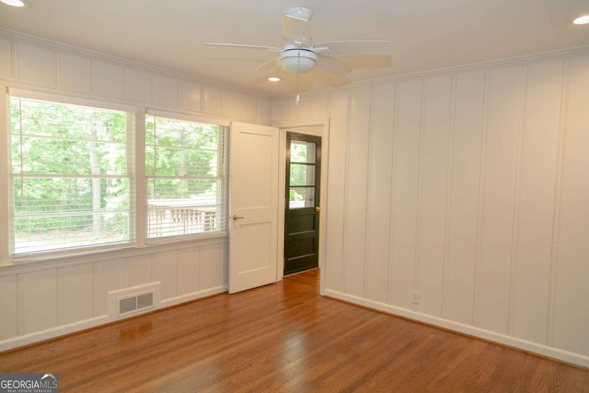 1468 N Amanda Circle Atlanta - 19