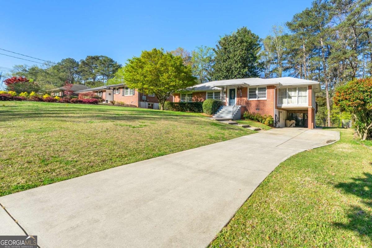 1468 N Amanda Circle Atlanta - 2