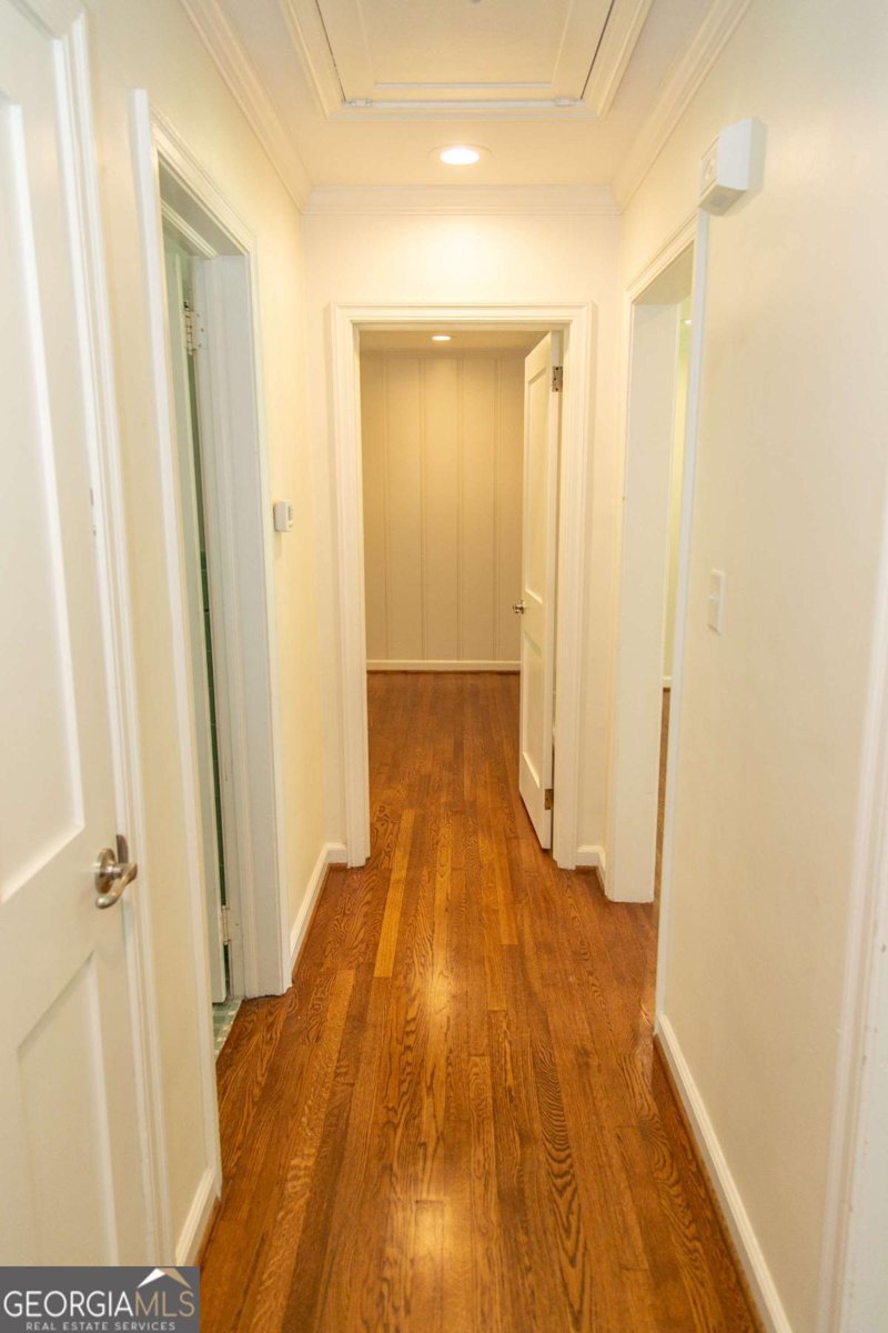 1468 N Amanda Circle Atlanta - 22