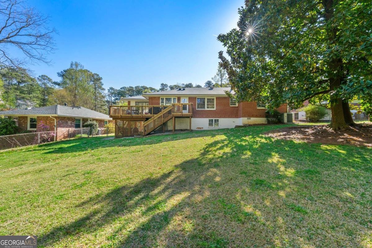 1468 N Amanda Circle Atlanta - 3