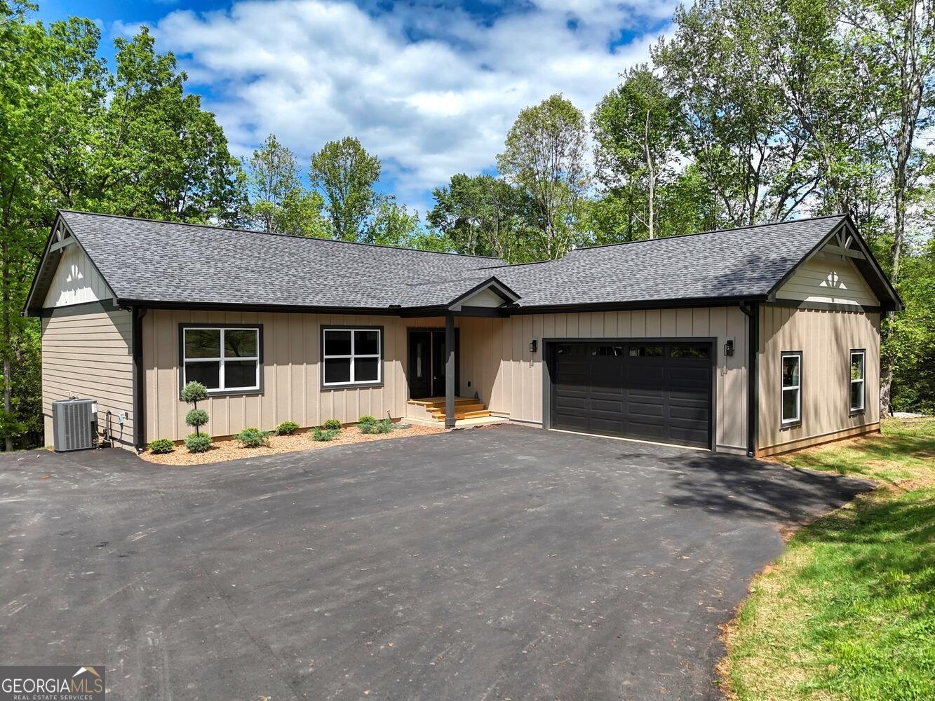 137 Oxford Trail Blairsville - 1
