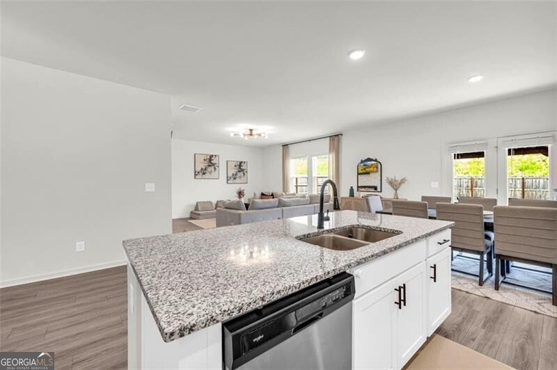 3828 RAMSAY Pass Loganville - 13