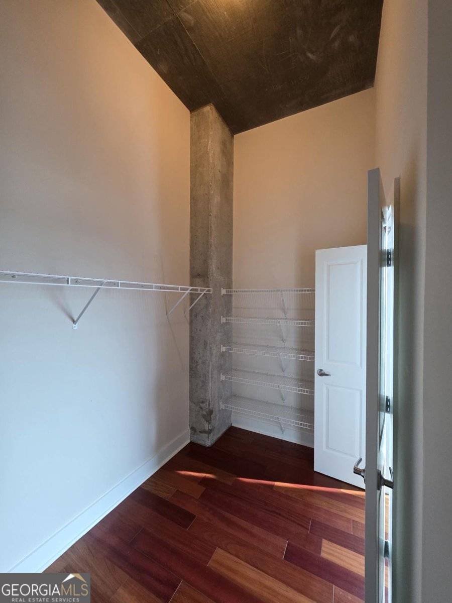 3324 Peachtree Road Atlanta - 27