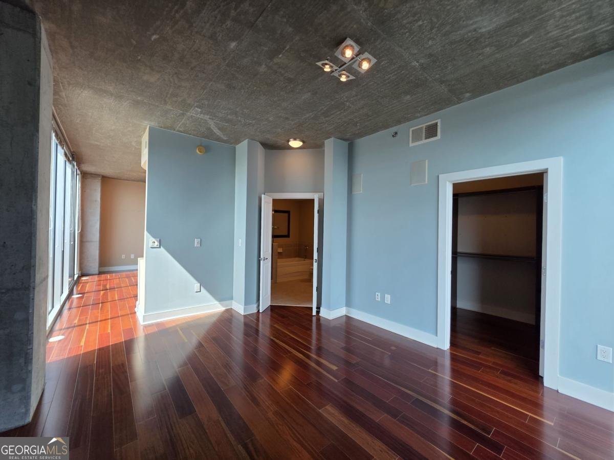3324 Peachtree Road Atlanta - 33