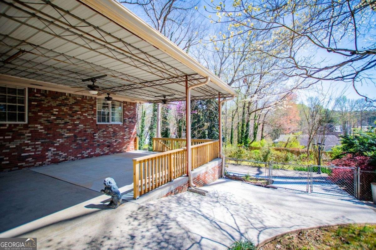 1181 Angelia Drive Mableton - 10