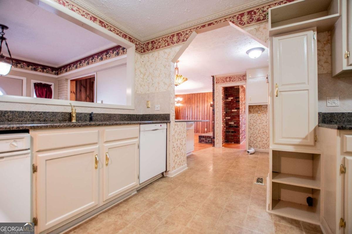 1181 Angelia Drive Mableton - 64