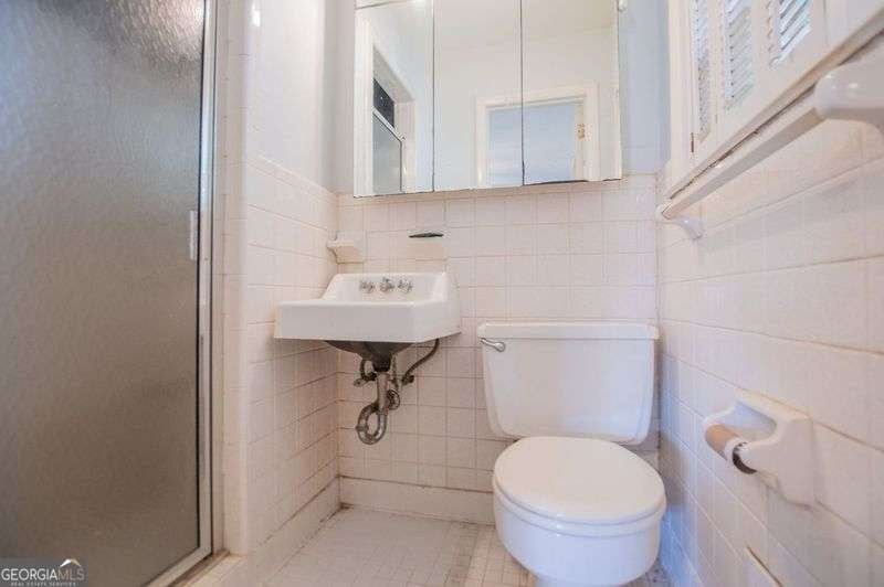 1181 Angelia Drive Mableton - 77