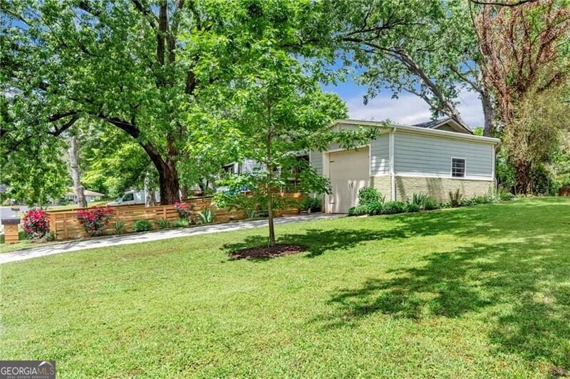 2364 Woodside Way Atlanta - 2