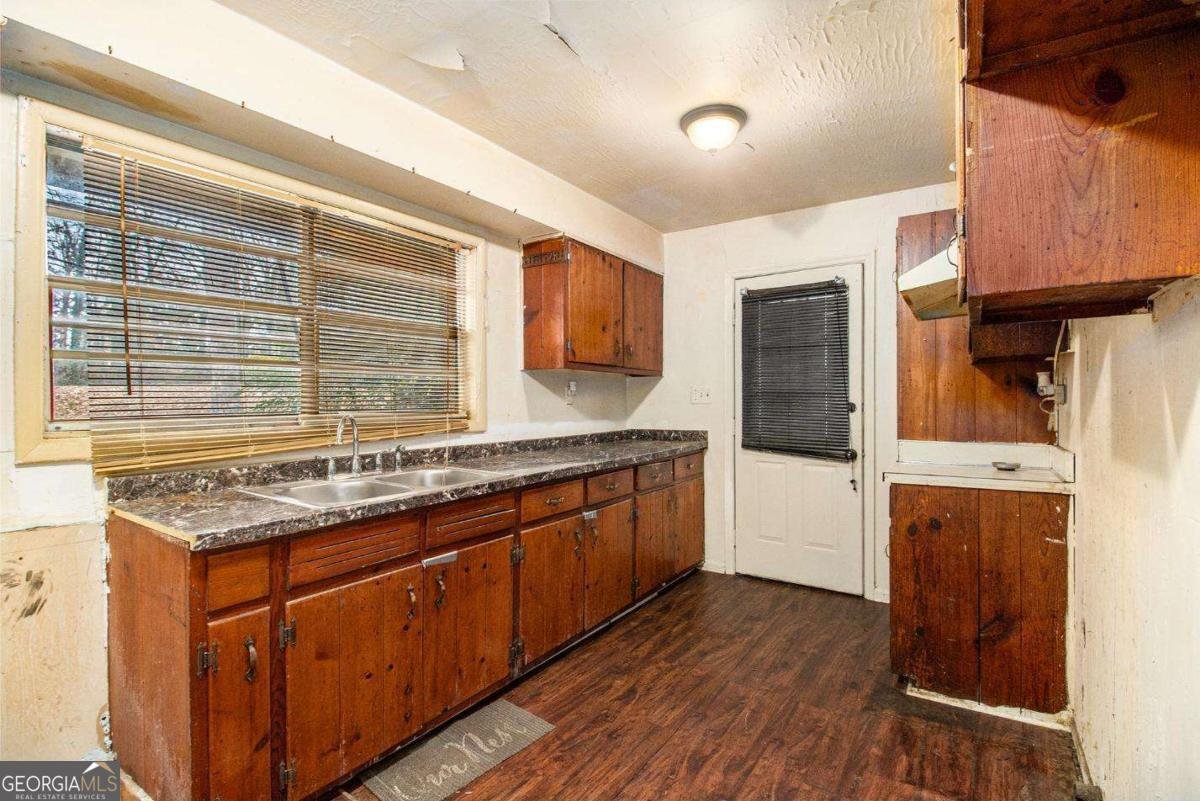1491 Boulderwoods Drive Atlanta - 10