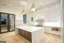 4550 Jolyn Place Sandy Springs - 9