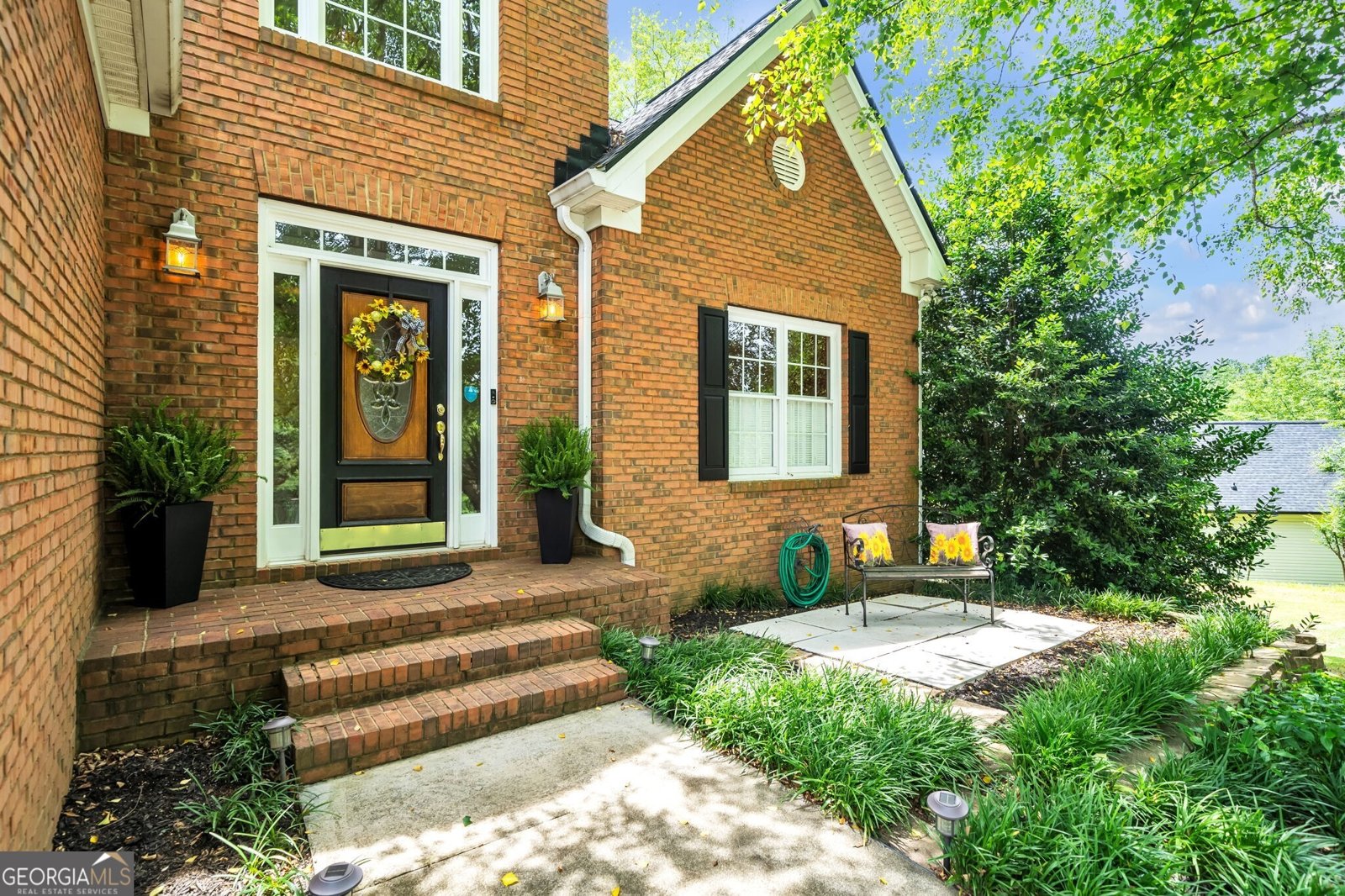 214 Kingsley Way Woodstock - 2