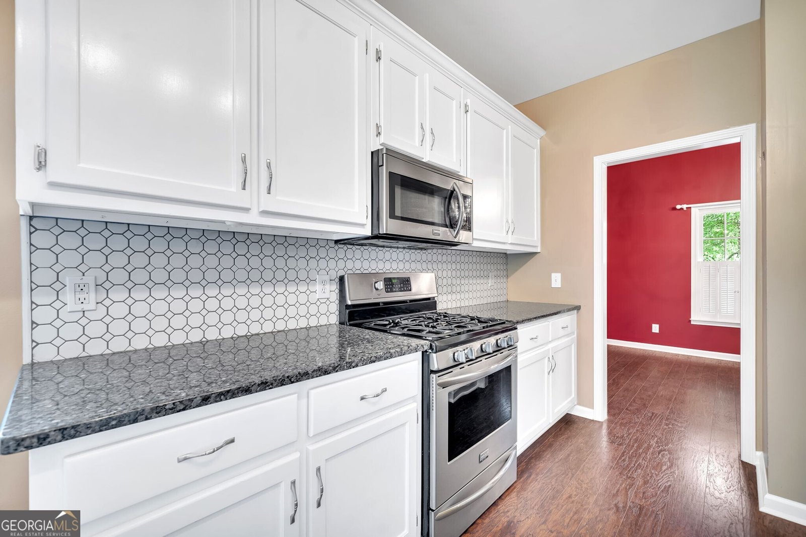 214 Kingsley Way Woodstock - 8