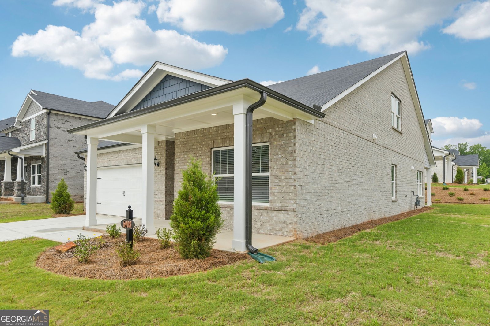 6908 Winchester Place Fairburn - 3