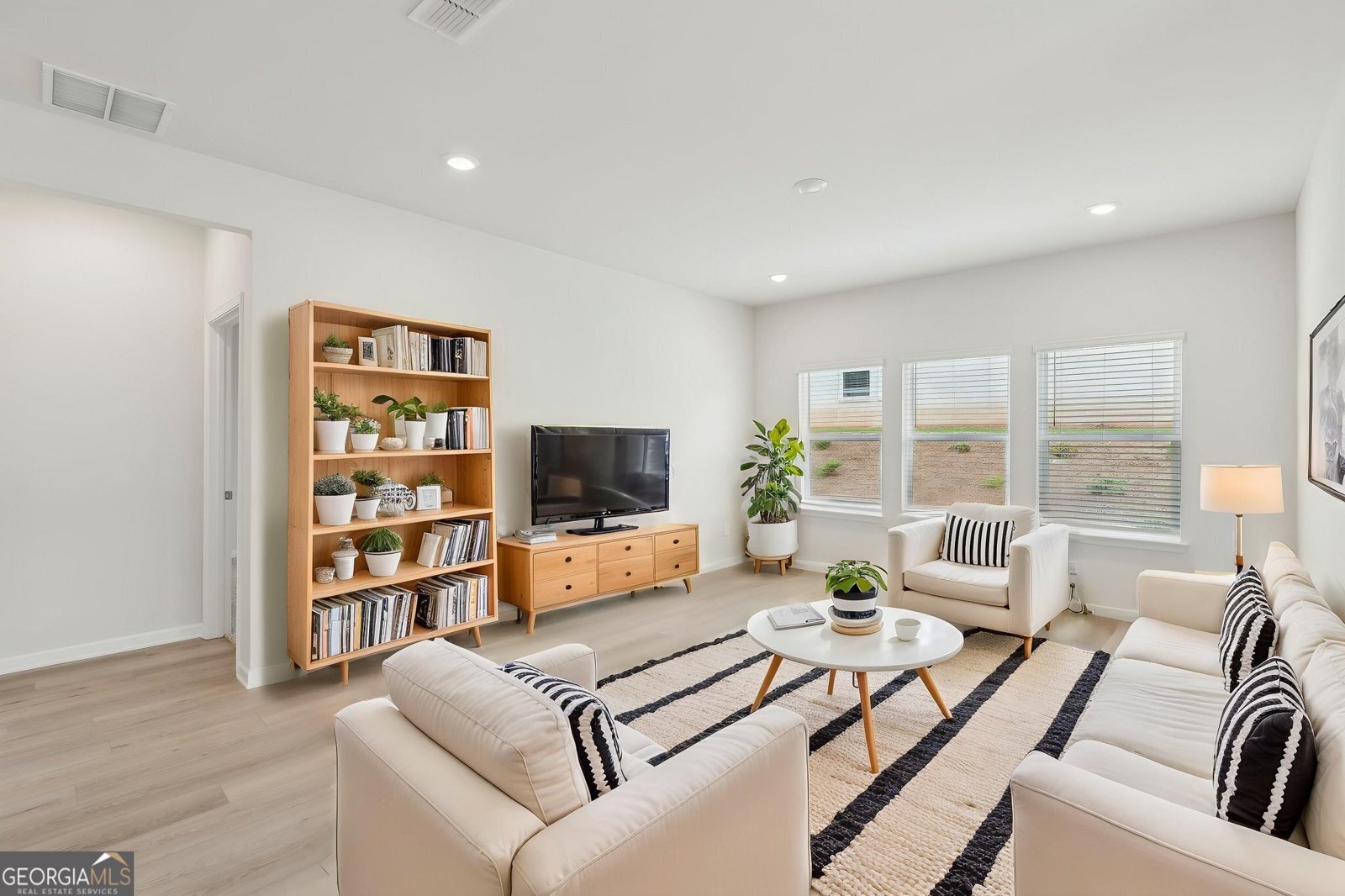 6908 Winchester Place Fairburn - 6