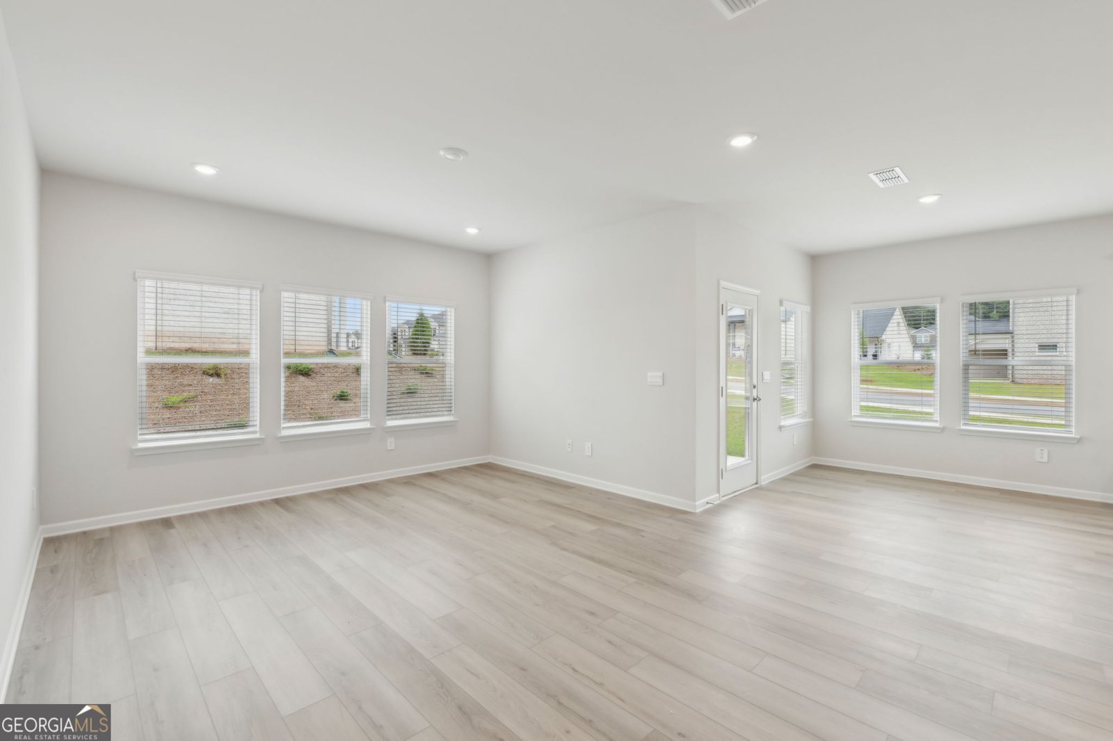 6908 Winchester Place Fairburn - 9