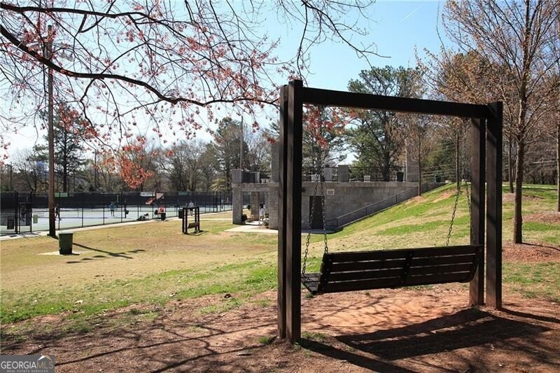 388 Londonberry Road Sandy Springs - 52