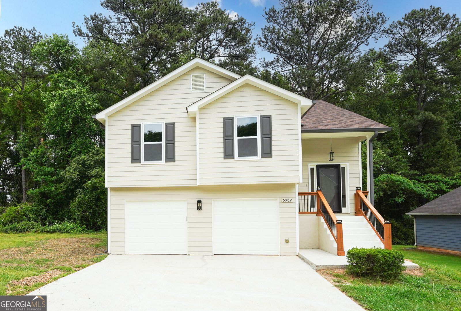 5582 Rockingwood Court Atlanta - 1