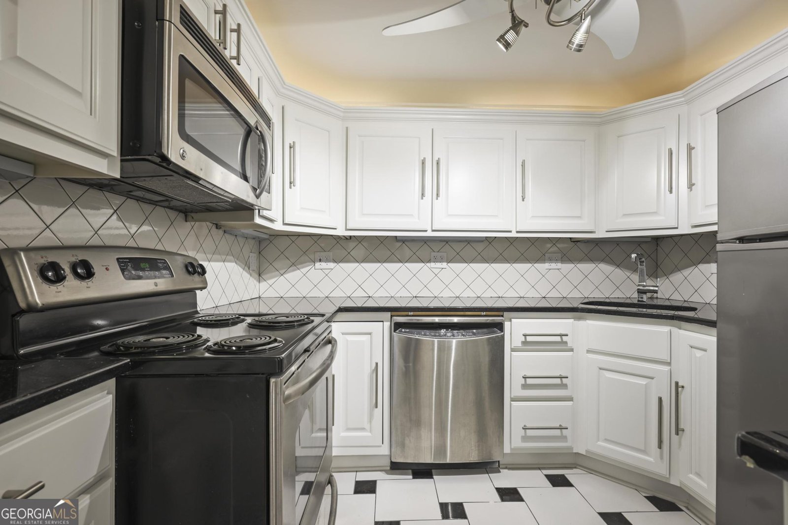2637 Peachtree Road Atlanta - 13