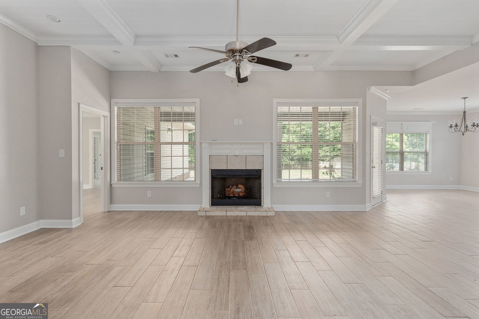 303 Collins Estate Avenue Centerville - 4