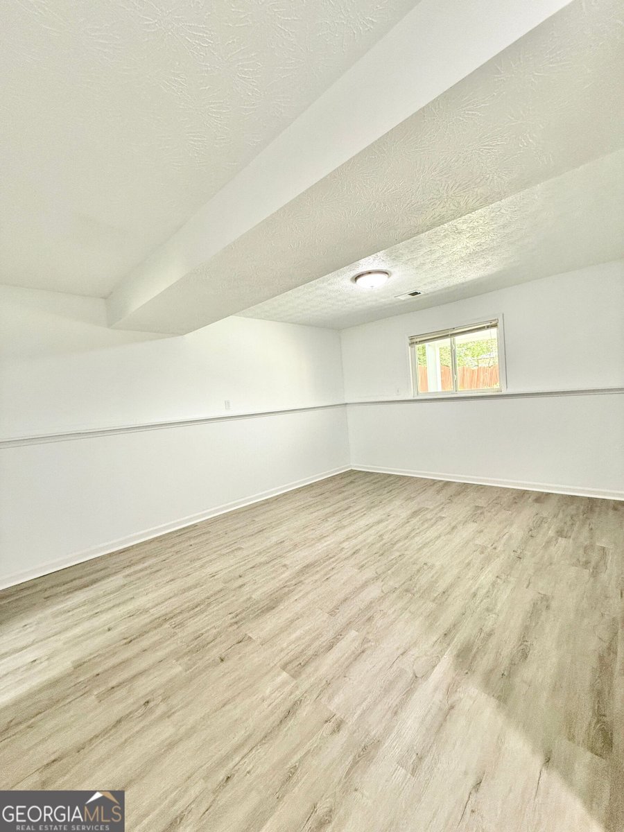 8399 Lake Drive Snellville - 27
