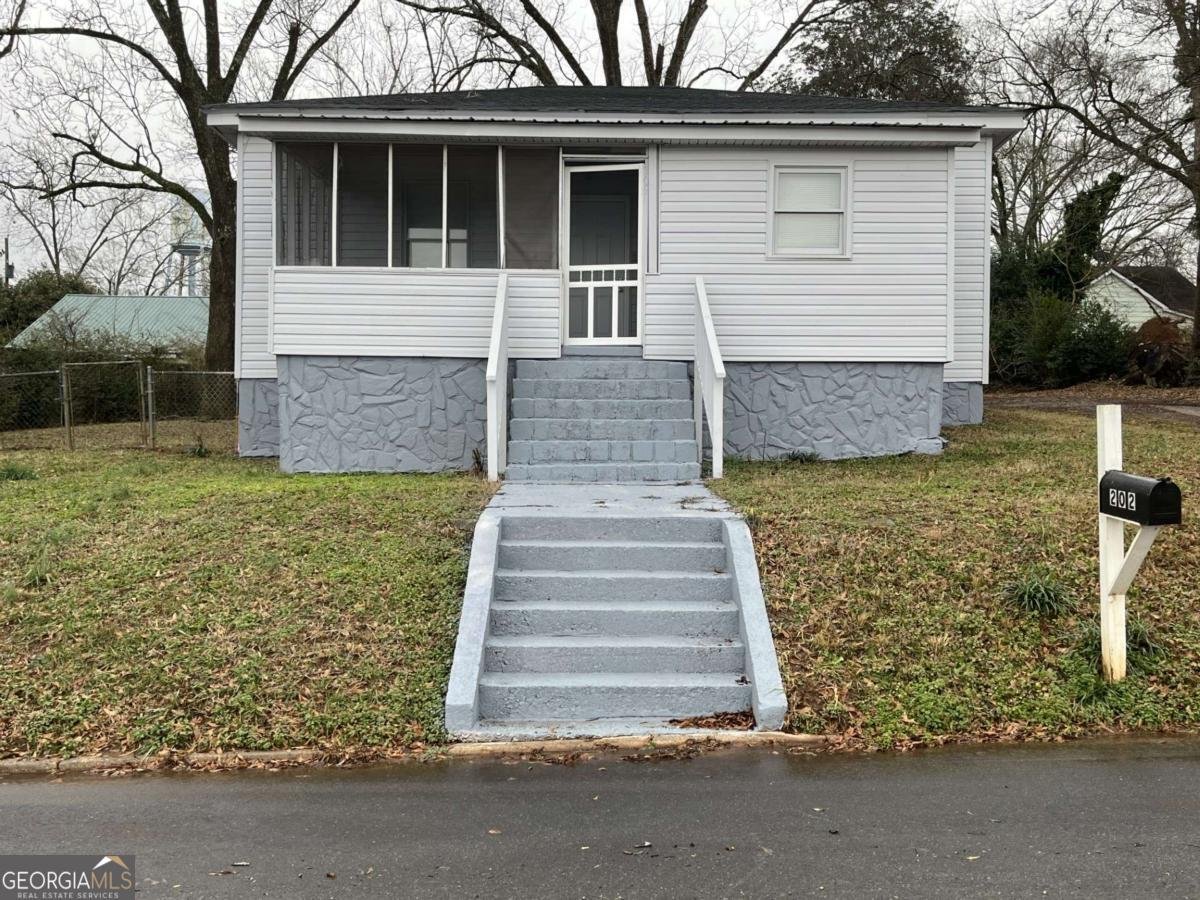 202 Cheatham Street Griffin - 1