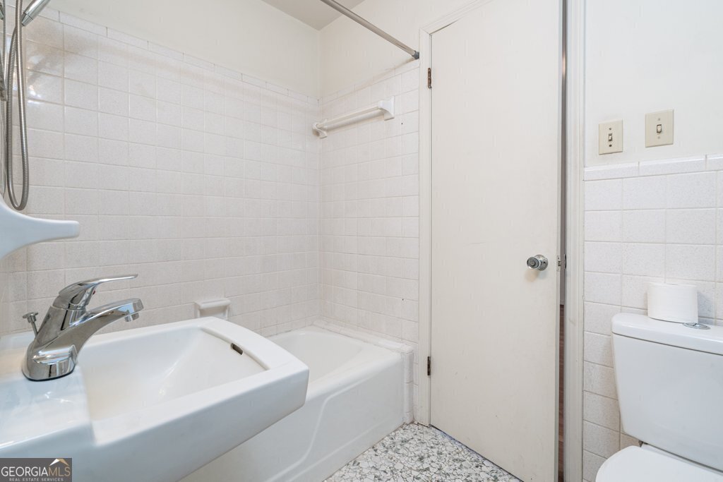 3916 Ridgewood Drive Smyrna - 19
