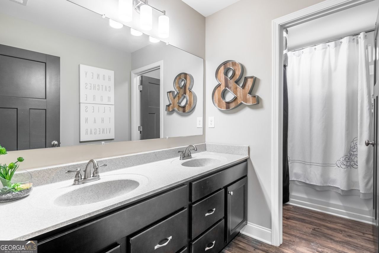 22 Water Vine Court Dallas - 57