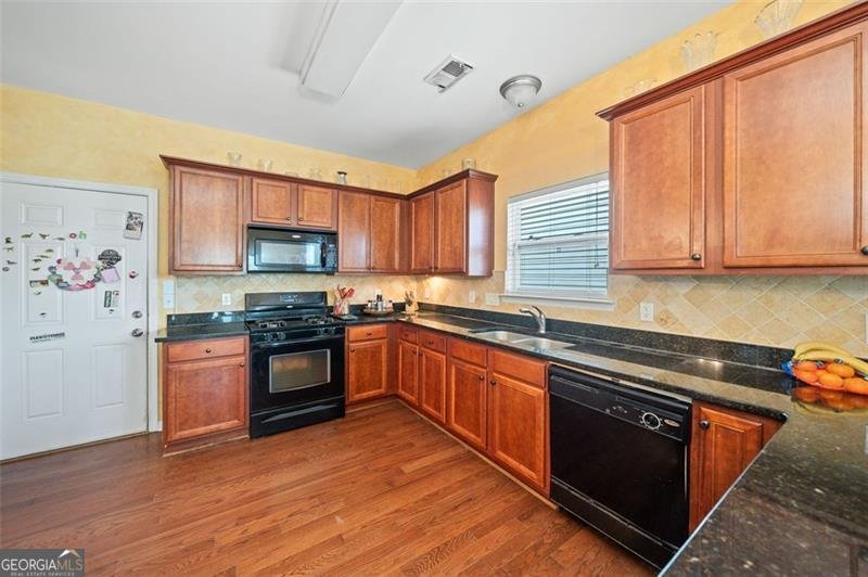 121 CAMDYN Circle Woodstock - 18