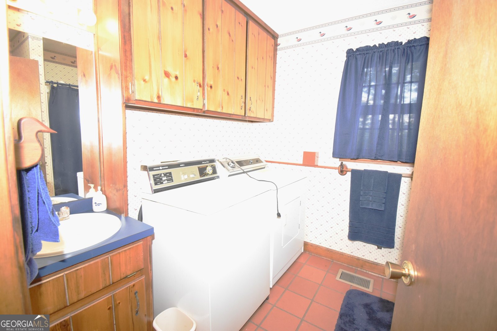 4056 Ryckeley Drive Gainesville - 22