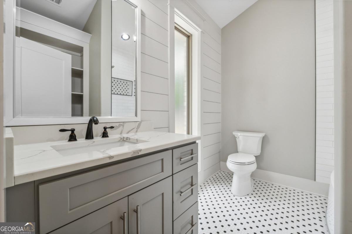 852 Tom Miller Road Bethlehem - 53