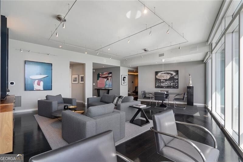 3325 Piedmont Road Atlanta - 8
