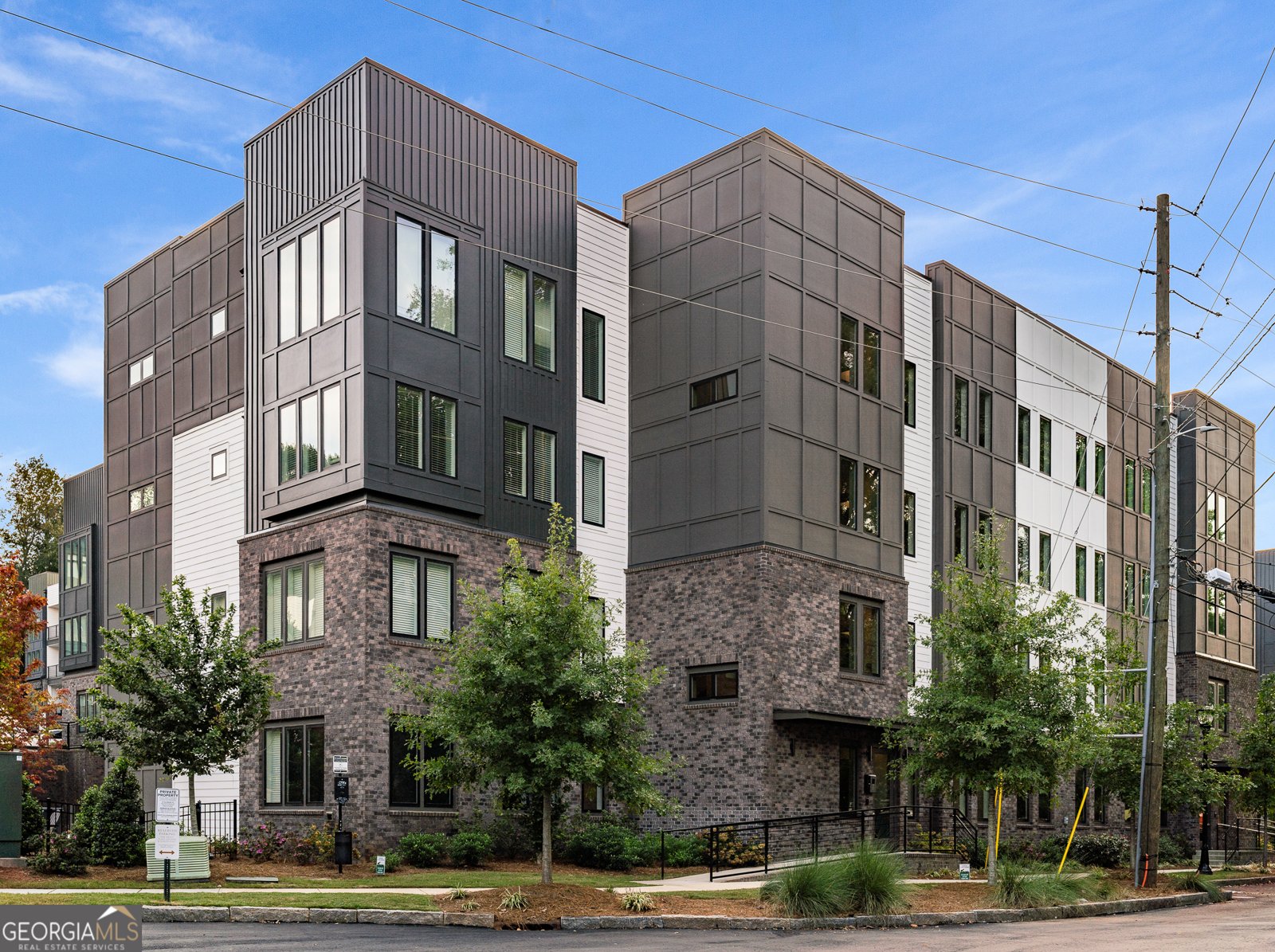 383 GRANT Circle Atlanta - 1