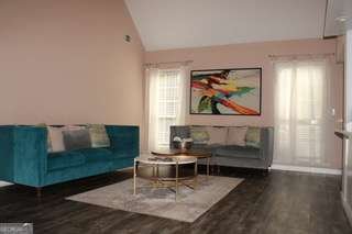 5022 Cliff Top Drive Loganville - 5