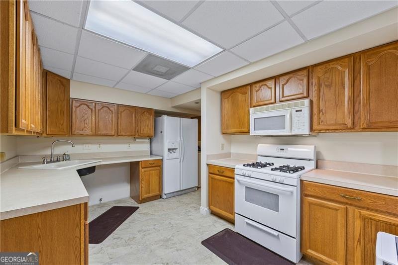 1402 Bromley Snellville - 65