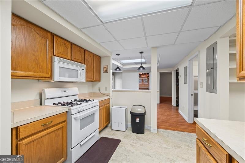 1402 Bromley Snellville - 66