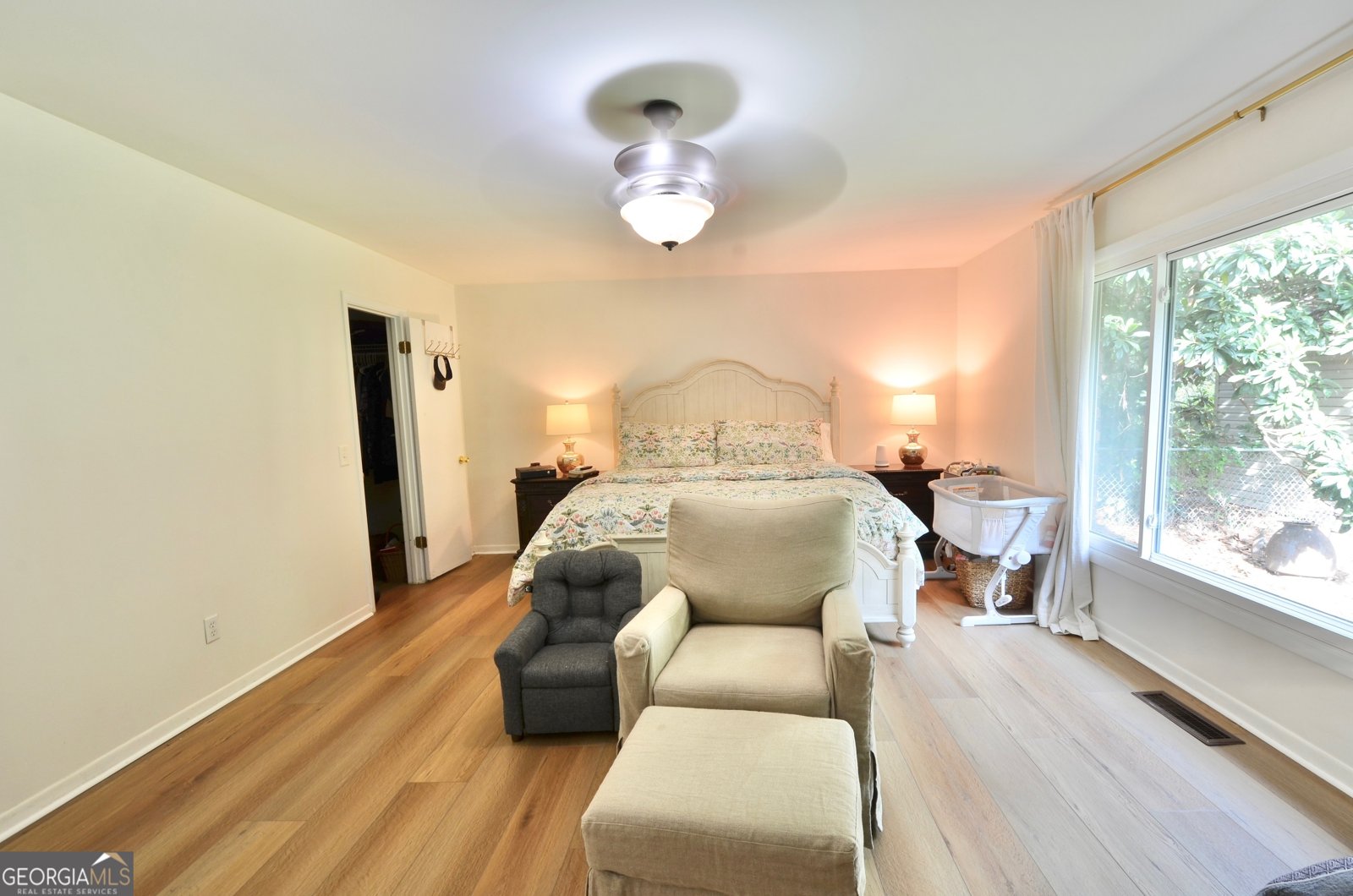 1335 5th Avenue Eastman - 43