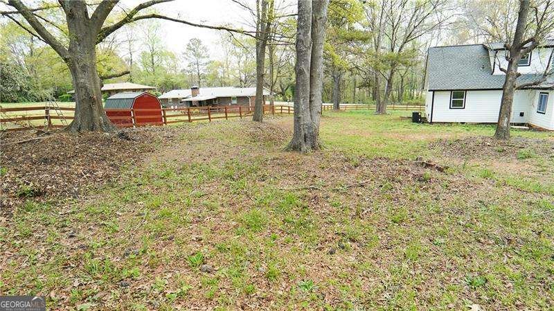 2638 Cleburne Parkway Powder Springs - 53
