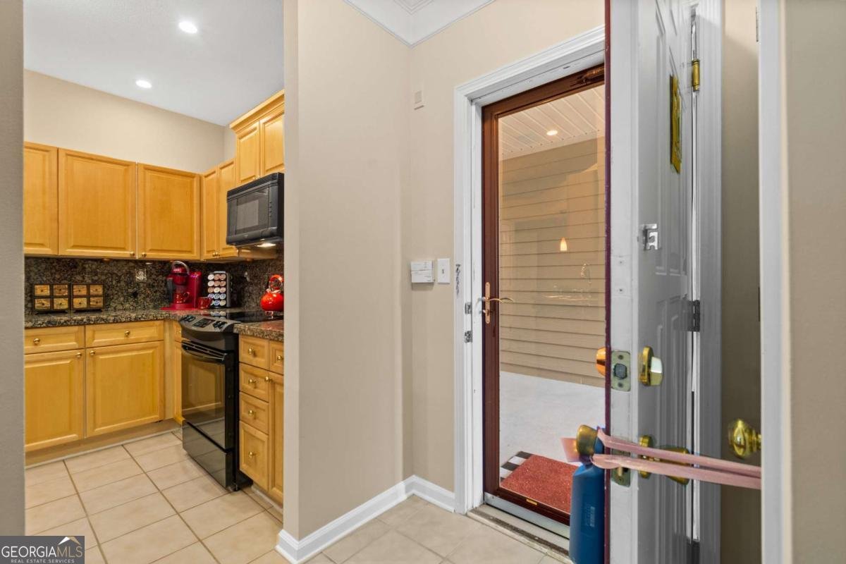 1127 Whitshire Way Alpharetta - 6