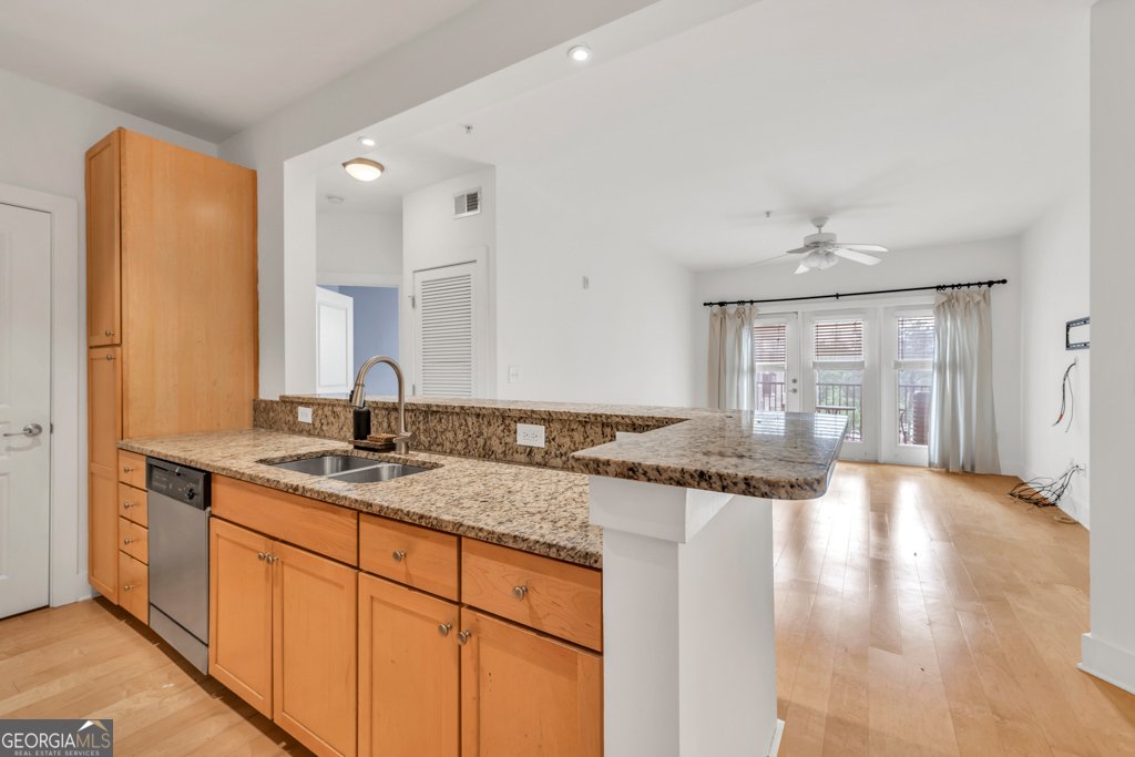 799 Hammond Drive Atlanta - 4
