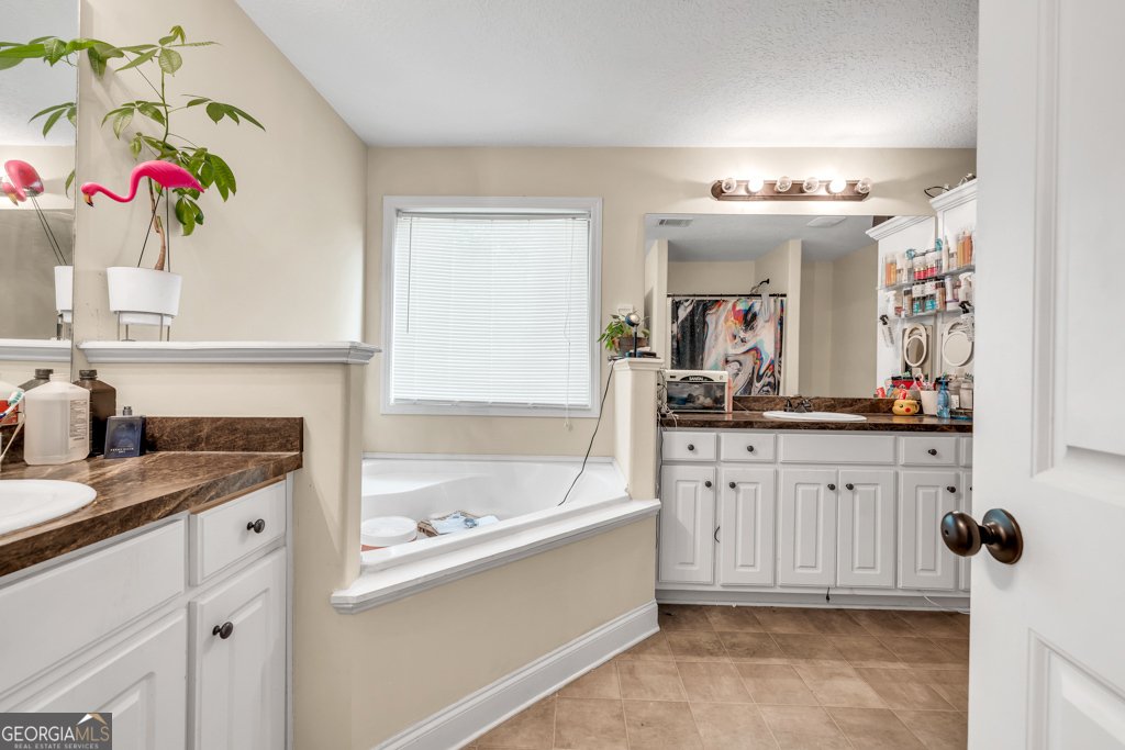 1553 SHOAL CREEK Drive Winder - 29