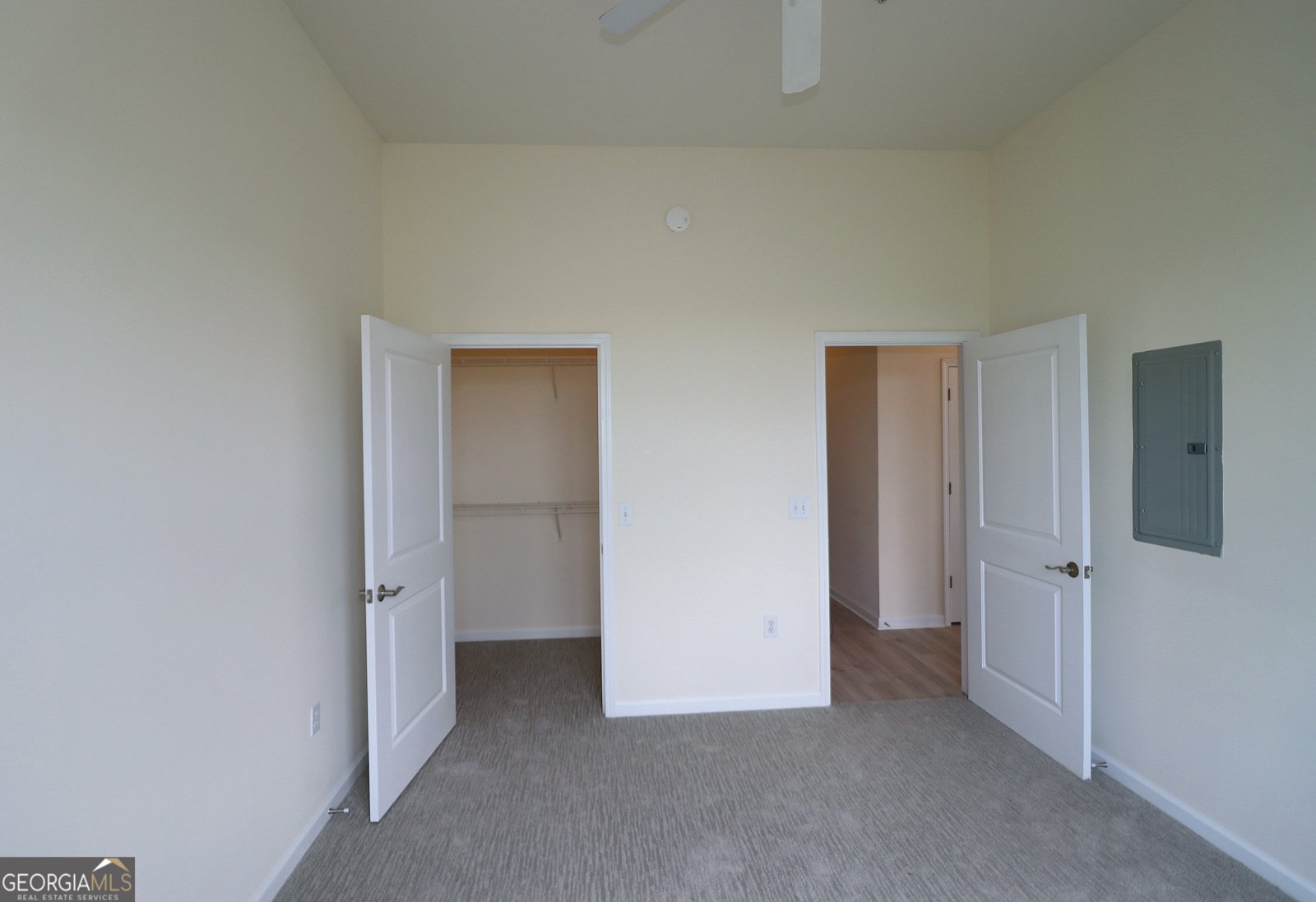 870 MAYSON TURNER Road Atlanta - 16