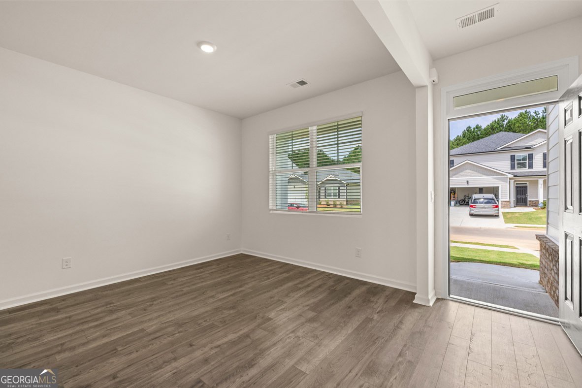 620 Whitman Lane Stockbridge - 6