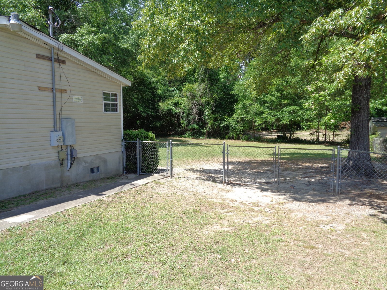 706 Chapman Road Macon - 27