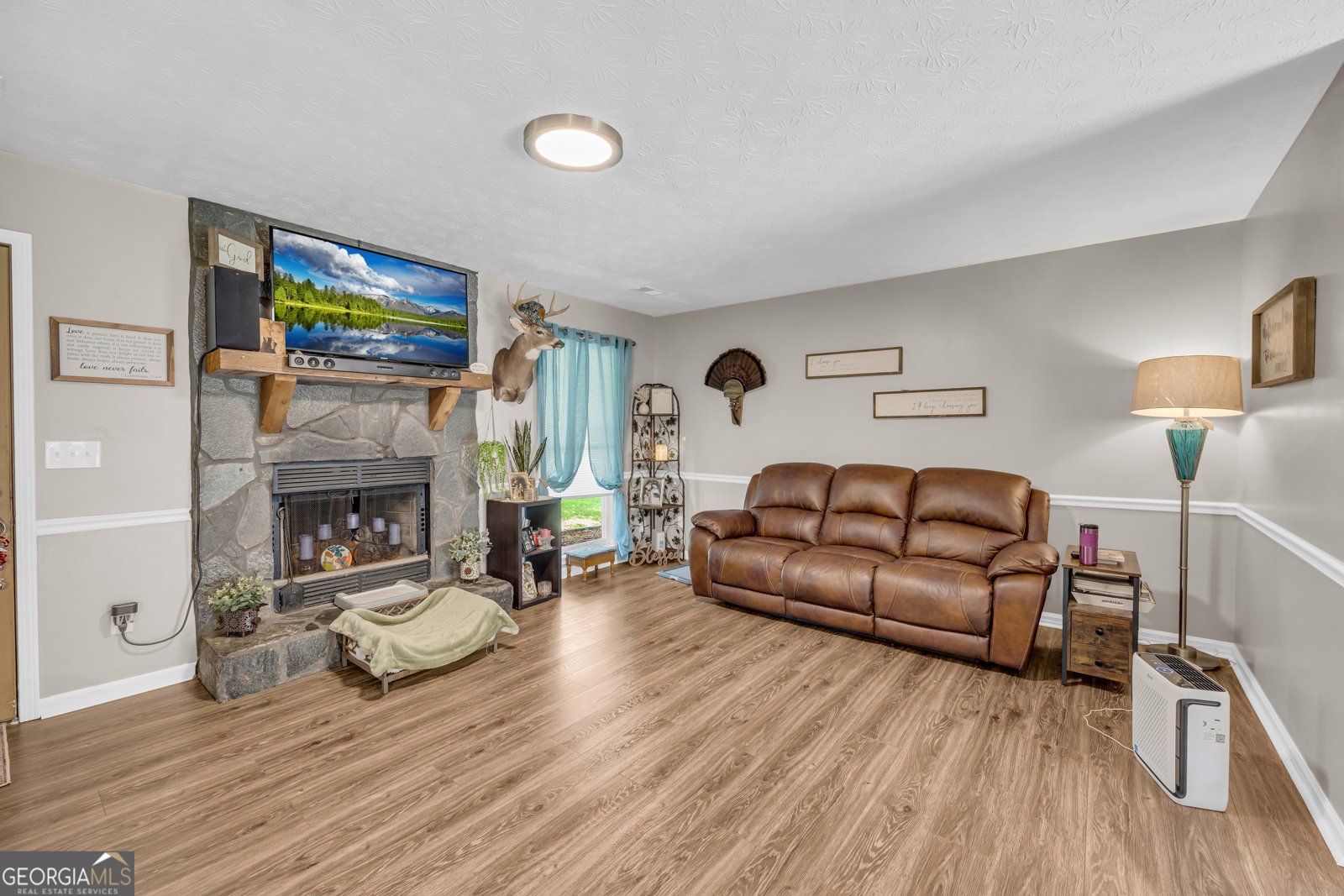 483 GLEN TERRACE Road Auburn - 24