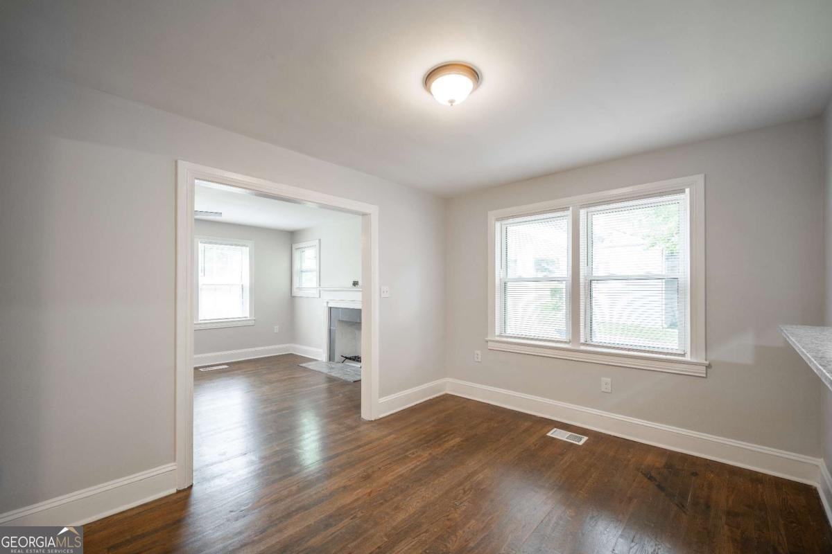 2137 Delowe Drive Atlanta - 8