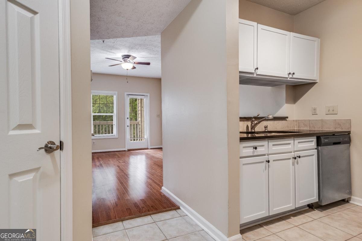 1250 Parkwood Circle Atlanta - 4
